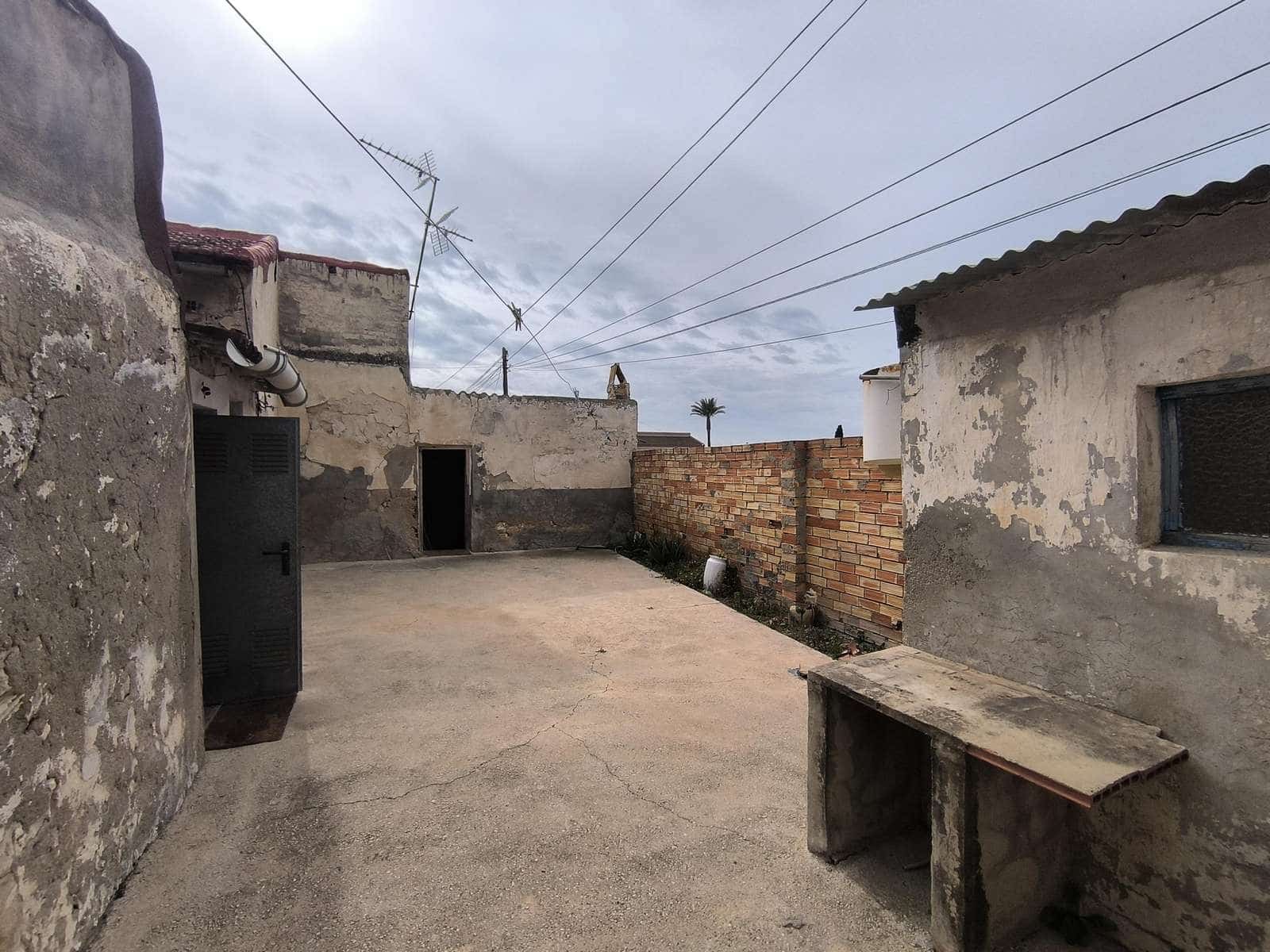 3 bedroom Townhouse for sale in San Bartolome with garage - € 80,000 (Ref: 8947324)