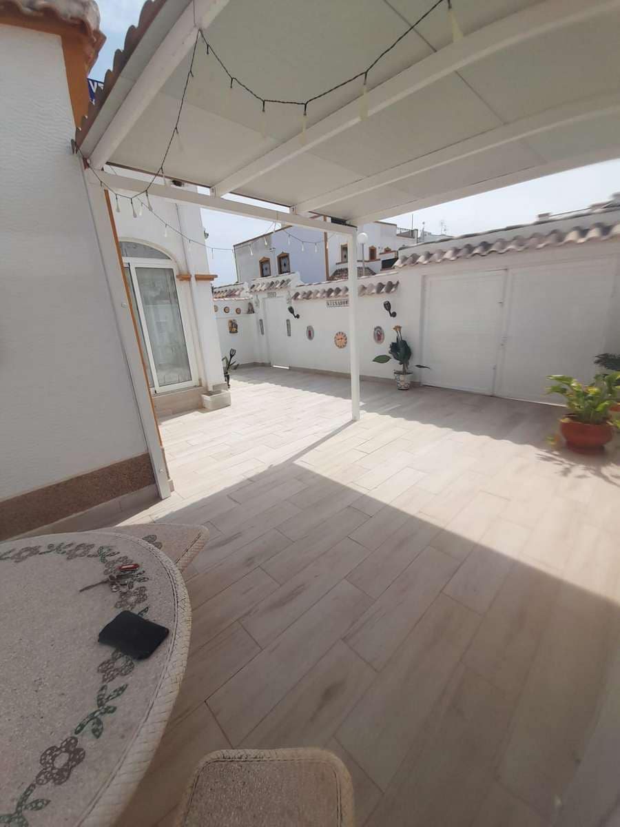 3 soveværelse Bungalow til salg i Entre Naranjos med swimmingpool garage - € 180.000 (Ref: 9061452)