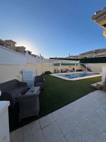 3 bedroom Villa for rent in Bigastro with pool garage - € 1,950 (Ref: 9249102)