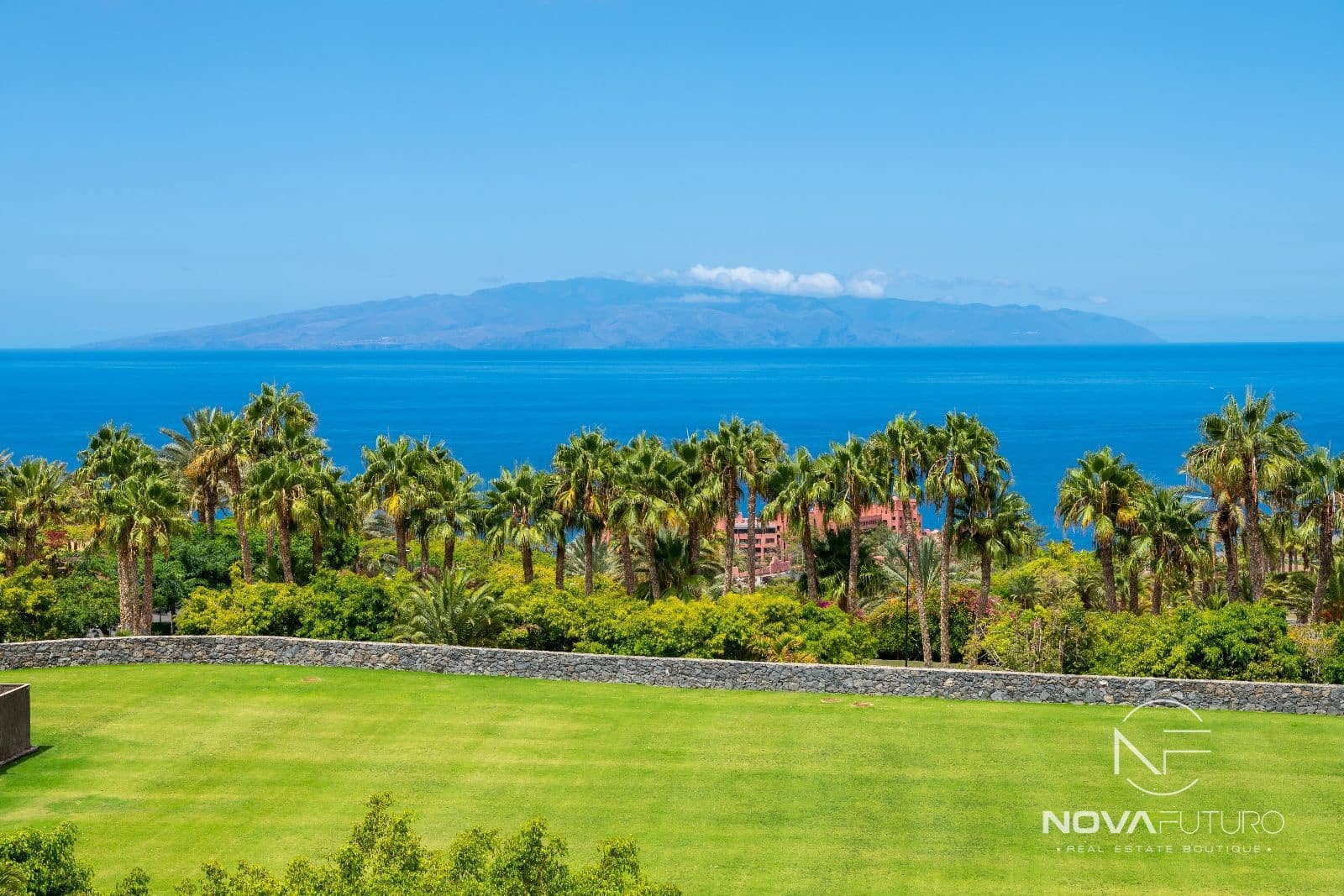 2 soveværelse Lejlighed til salg i Guia de Isora med swimmingpool - € 876.000 (Ref: 6313754)