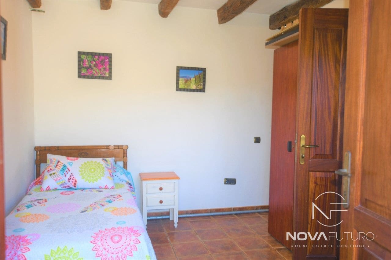 4 bedroom Villa for sale in Vilaflor - € 535,000 (Ref: 6523319)