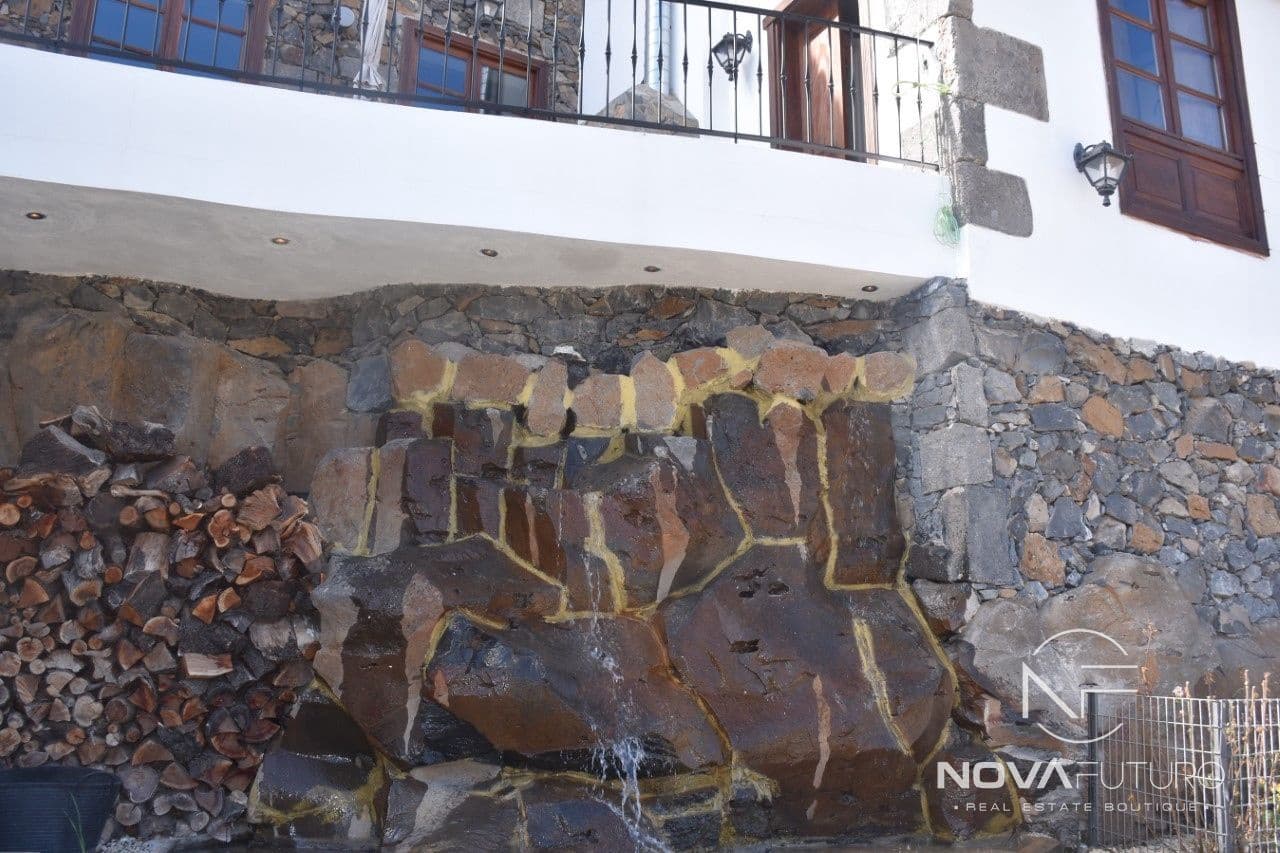 4 bedroom Villa for sale in Vilaflor - € 535,000 (Ref: 6523319)