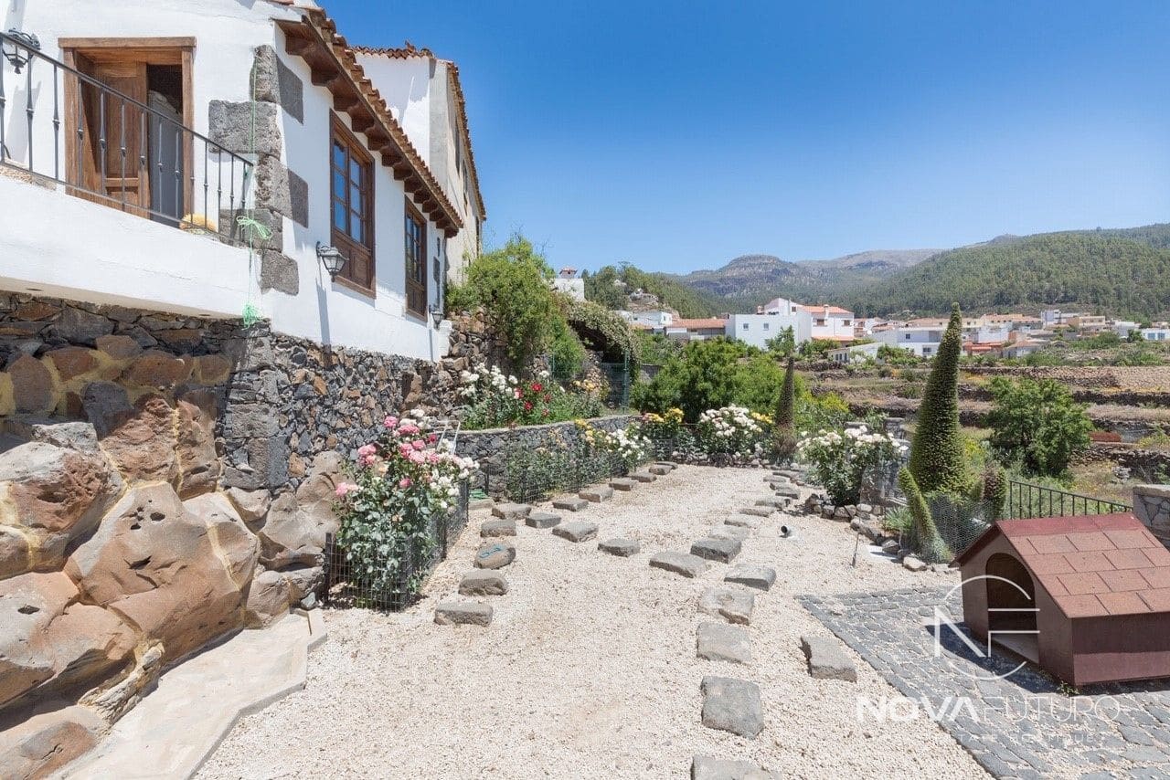 4 bedroom Villa for sale in Vilaflor - € 535,000 (Ref: 6523319)