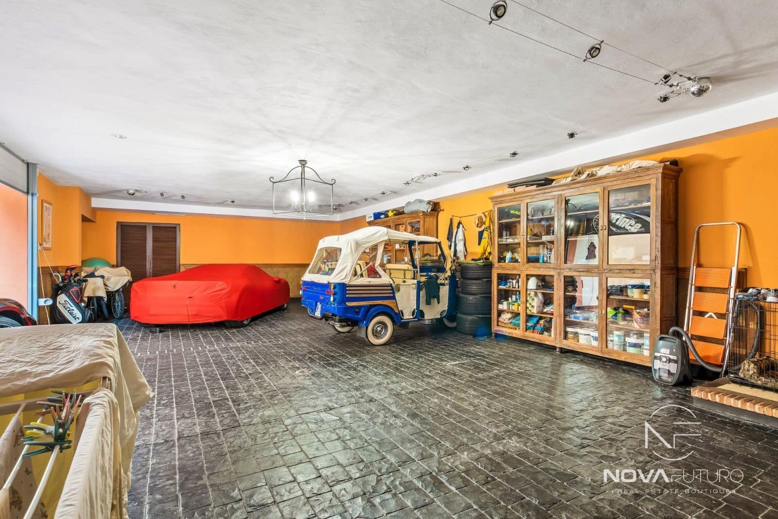 4 soverom Villa til salgs i Adeje med svømmebasseng garasje - € 3 690 000 (Ref: 6781552)