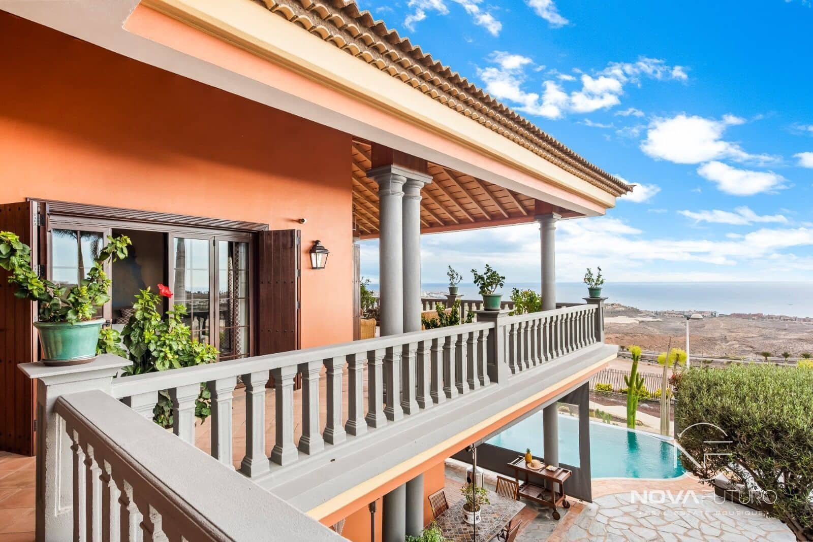 4 soverom Villa til salgs i Adeje med svømmebasseng garasje - € 3 690 000 (Ref: 6781552)