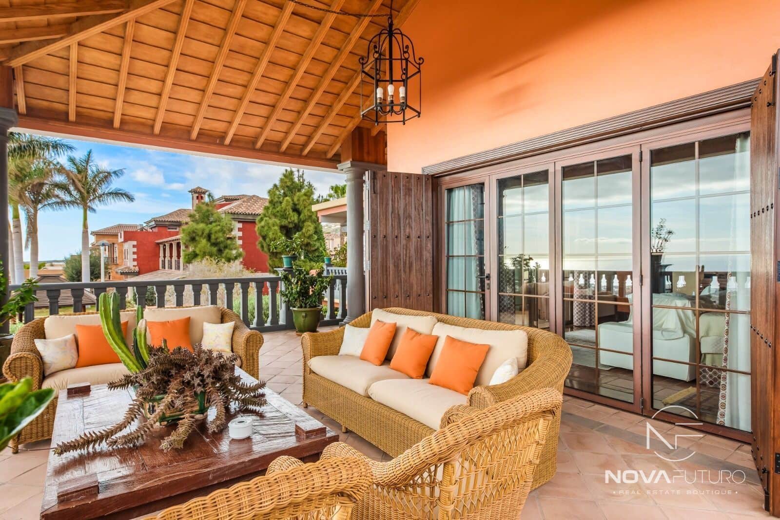 4 soverom Villa til salgs i Adeje med svømmebasseng garasje - € 3 690 000 (Ref: 6781552)