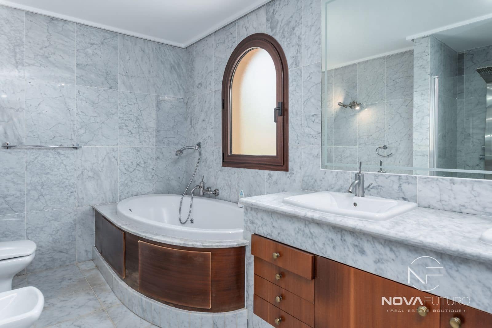 5 soveværelse Villa til salg i Adeje med swimmingpool - € 3.000.000 (Ref: 7019938)