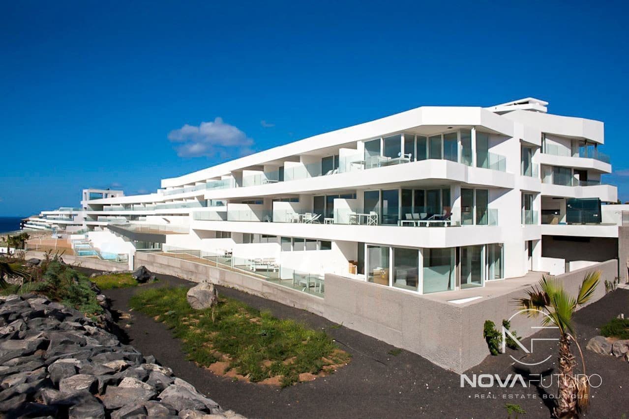 1 soveværelse Lejlighed til salg i Playa del Duque med swimmingpool - € 560.000 (Ref: 7562151)