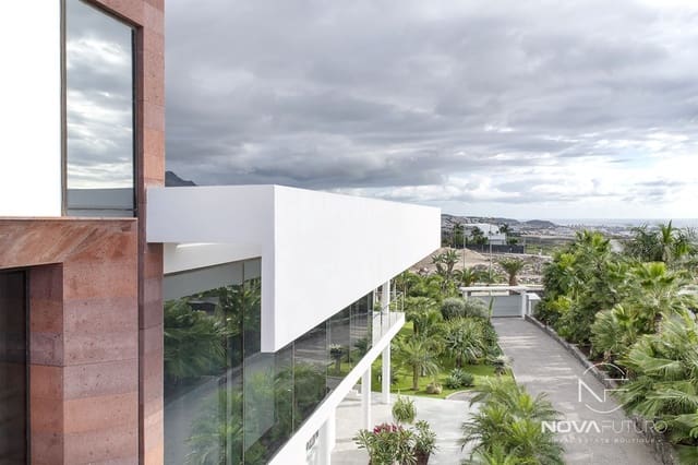 8 soverom Villa til salgs i La Caleta Adeje, Adeje med svømmebasseng garasje - € 5 750 000 (Ref: 7636217)