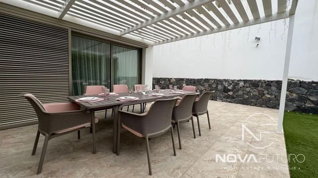 2 soverom Leilighet til salgs i La Caleta Adeje, Adeje med svømmebasseng garasje - € 949 000 (Ref: 7658478)