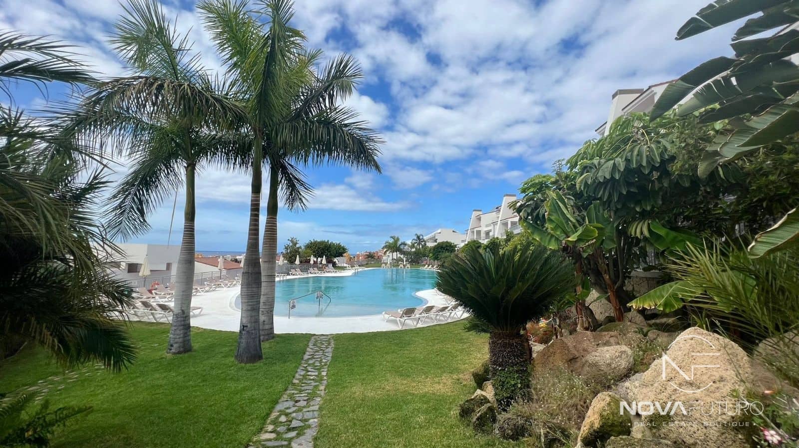 2 soveværelse Lejlighed til salg i La Caleta Adeje med swimmingpool garage - € 949.000 (Ref: 7658478)