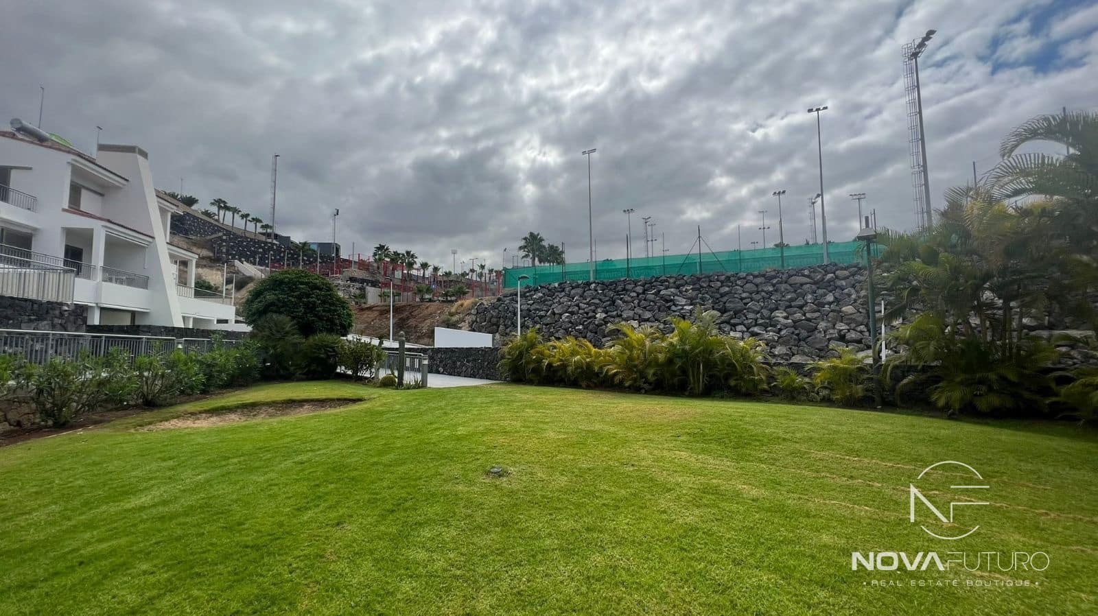 2 soveværelse Lejlighed til salg i La Caleta Adeje med swimmingpool garage - € 949.000 (Ref: 7658478)