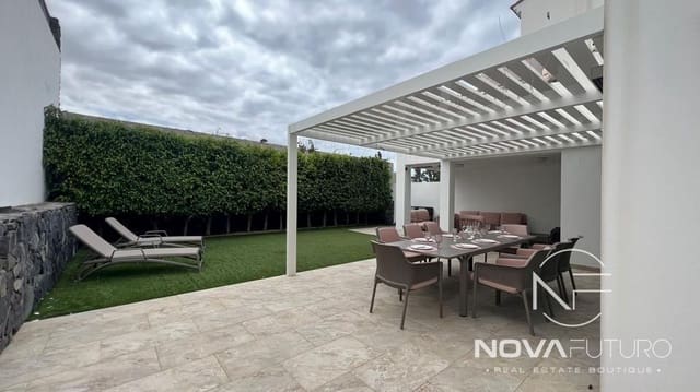 2 soverom Leilighet til salgs i La Caleta Adeje, Adeje med svømmebasseng garasje - € 949 000 (Ref: 7658478)