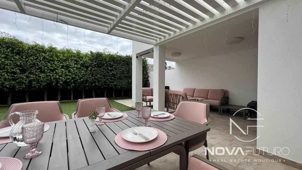 2 soveværelse Lejlighed til salg i La Caleta Adeje med swimmingpool garage - € 949.000 (Ref: 7658478)