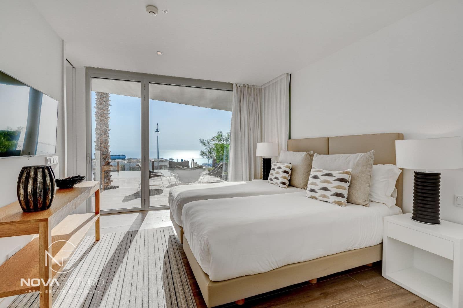 2 soveværelse Villa til salg i Guia de Isora med swimmingpool garage - € 2.100.000 (Ref: 8318796)