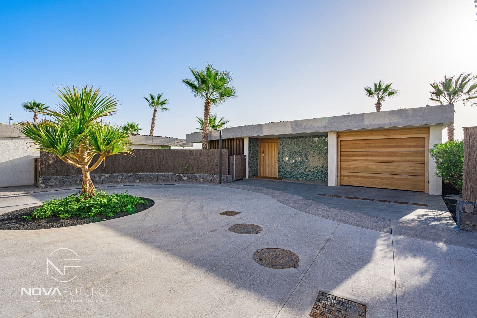 2 soveværelse Villa til salg i Guia de Isora med swimmingpool garage - € 2.100.000 (Ref: 8318796)