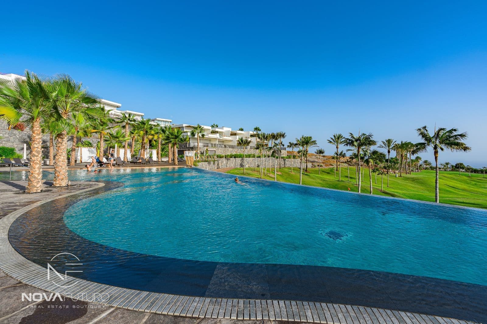 2 soveværelse Villa til salg i Guia de Isora med swimmingpool garage - € 2.100.000 (Ref: 8318796)