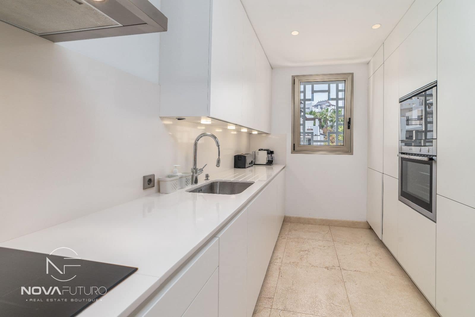 2 soveværelse Penthouse til salg i Guia de Isora med swimmingpool garage - € 1.500.000 (Ref: 8318797)