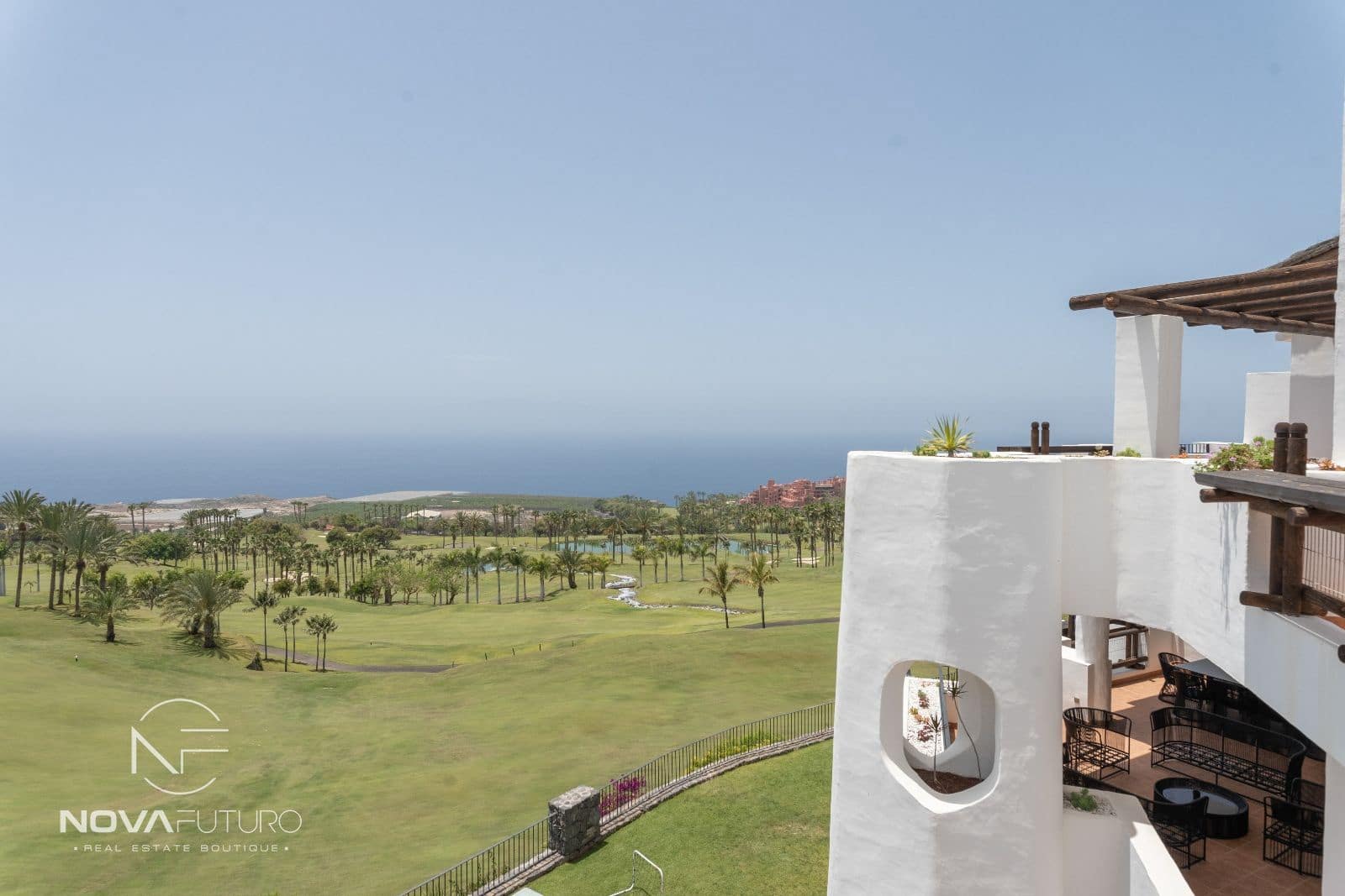 2 soveværelse Penthouse til salg i Guia de Isora med swimmingpool garage - € 1.500.000 (Ref: 8318797)