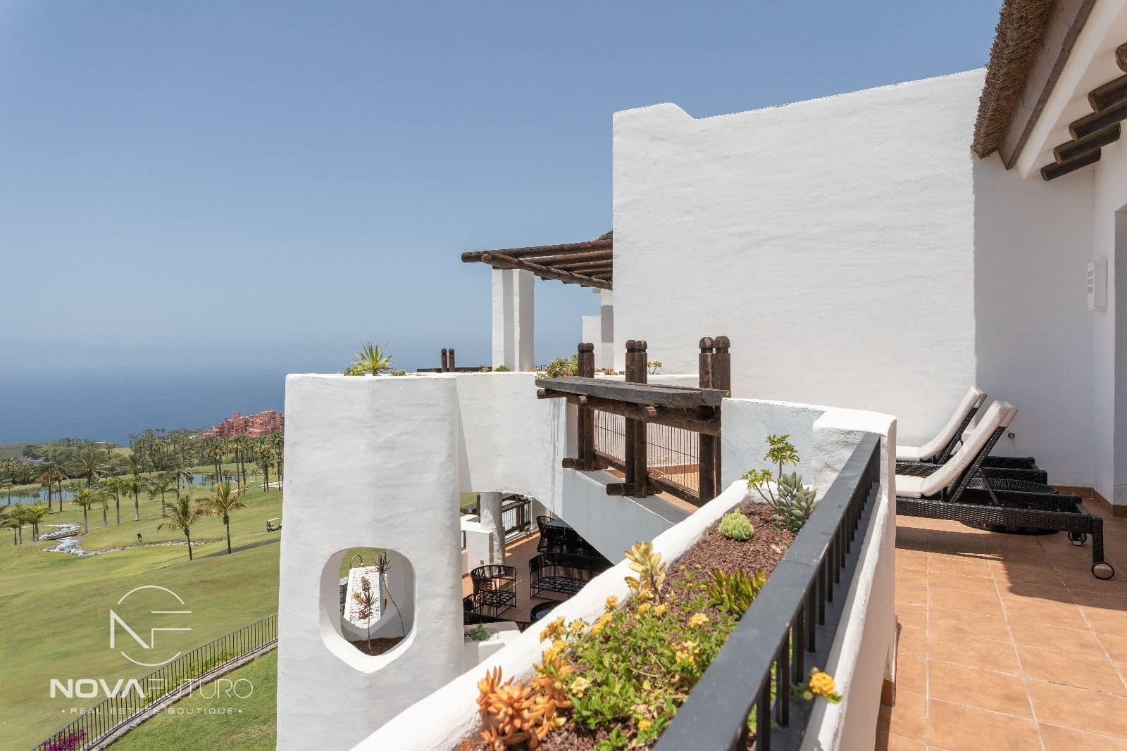 2 soveværelse Penthouse til salg i Guia de Isora med swimmingpool garage - € 1.500.000 (Ref: 8318797)