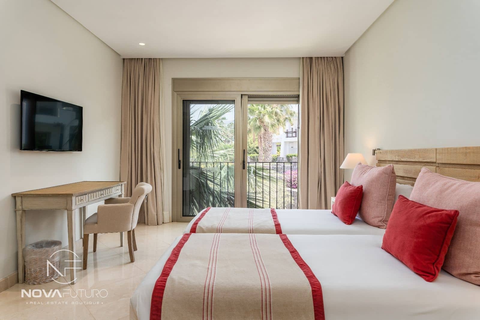 2 soveværelse Penthouse til salg i Guia de Isora med swimmingpool garage - € 1.500.000 (Ref: 8318797)