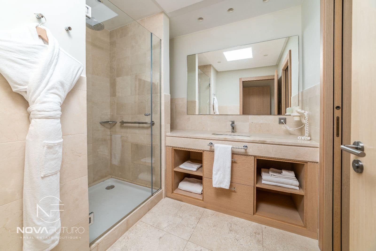 2 soveværelse Penthouse til salg i Guia de Isora med swimmingpool garage - € 1.500.000 (Ref: 8318797)