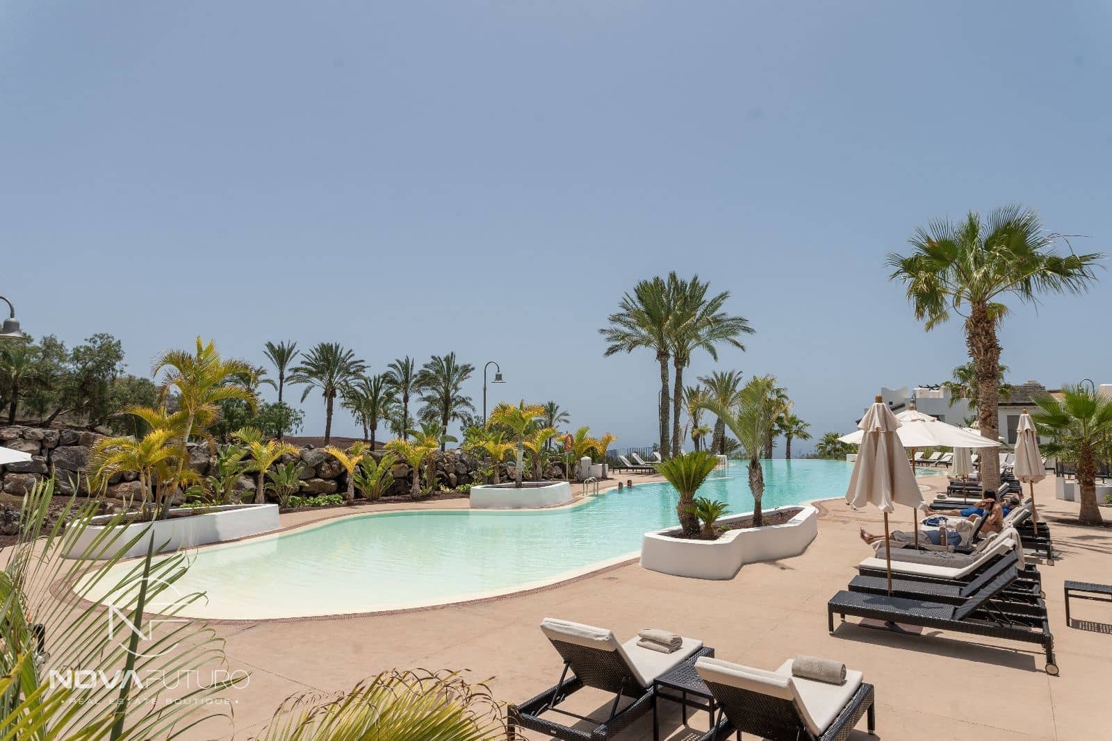 2 soveværelse Penthouse til salg i Guia de Isora med swimmingpool garage - € 1.500.000 (Ref: 8318797)