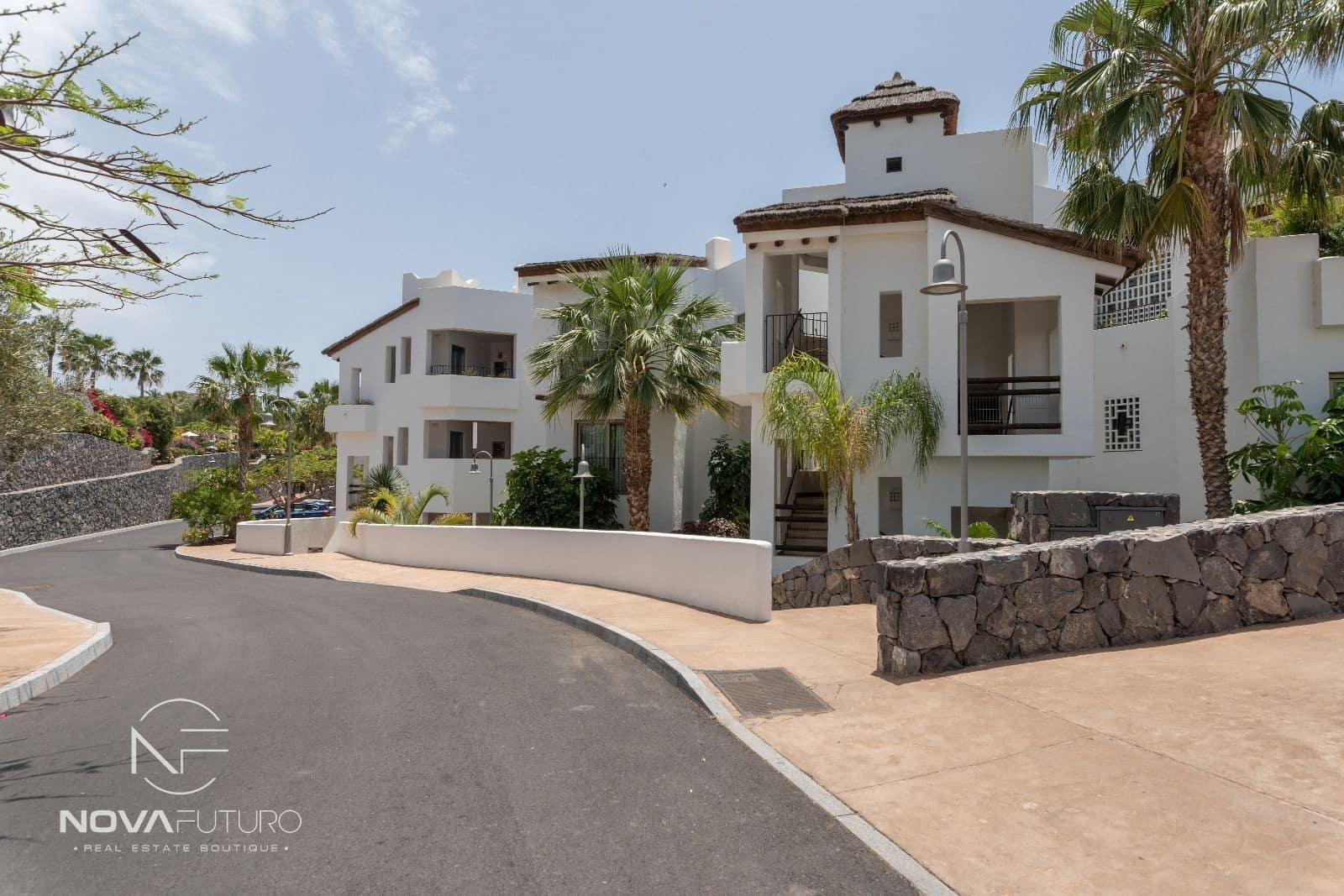 2 soveværelse Penthouse til salg i Guia de Isora med swimmingpool garage - € 1.500.000 (Ref: 8318797)