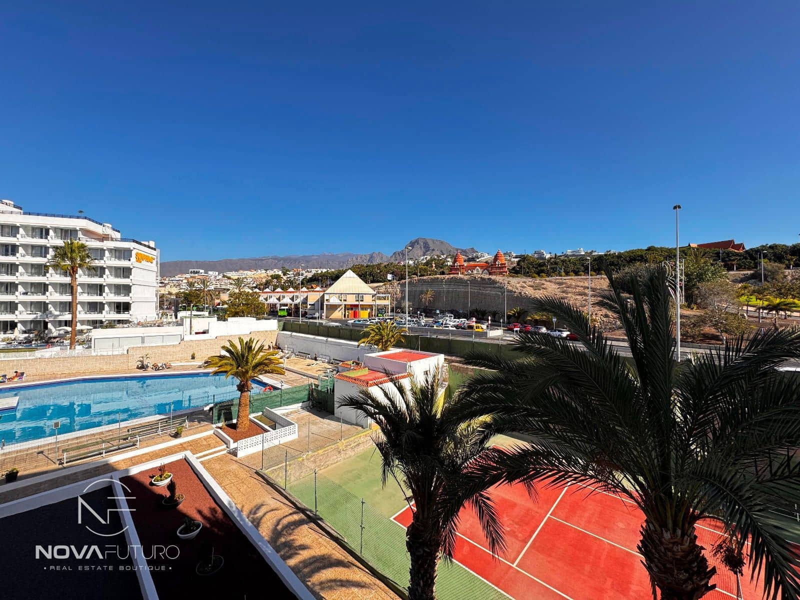 1 soveværelse Lejlighed til salg i Adeje med swimmingpool - € 285.000 (Ref: 8738692)