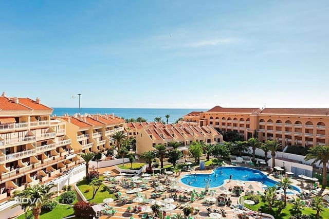 1 slaapkamer Flat te koop in Playa de las Americas, Arona met zwembad - € 420.000 (Ref: 8793885)