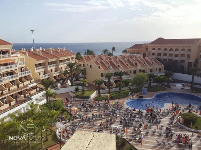 1 slaapkamer Flat te koop in Playa de las Americas, Arona met zwembad - € 420.000 (Ref: 8793885)