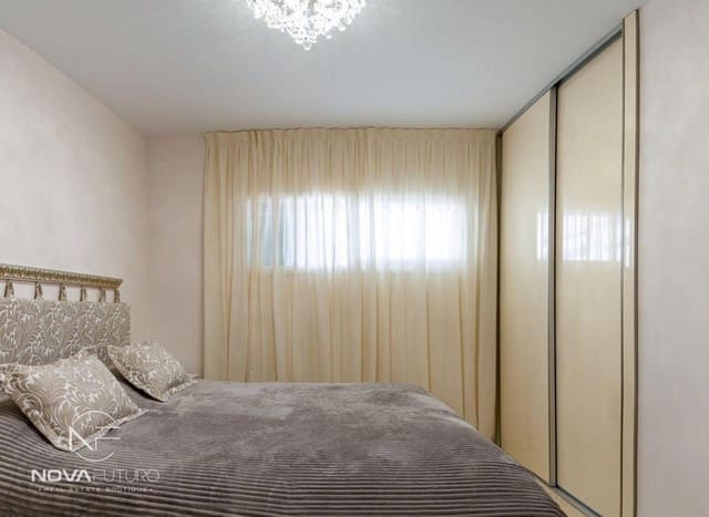 Ático de 3 habitaciones en Callao Salvaje, Adeje en venta con garaje - 450.000 € (Ref: 8848229)