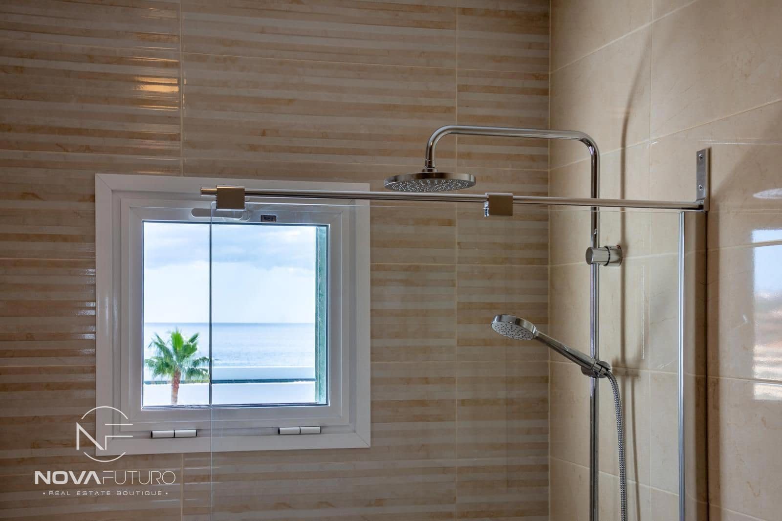 3 soveværelse Penthouse til salg i Callao Salvaje med garage - € 450.000 (Ref: 8848229)