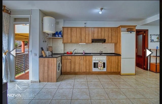 1 soveværelse Lejlighed til salg i Cabo Blanco, Arona med garage - € 160.000 (Ref: 8852230)