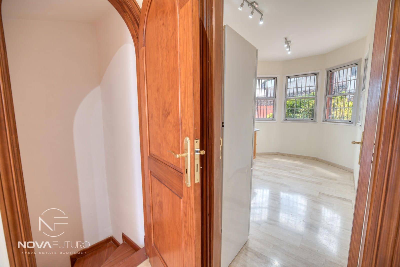 3 soveværelse Byhus til salg i Los Cristianos med garage - € 440.000 (Ref: 8989893)