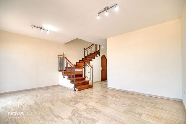 3 bedroom Townhouse for sale in Los Cristianos, Arona with garage - € 440,000 (Ref: 8989893)