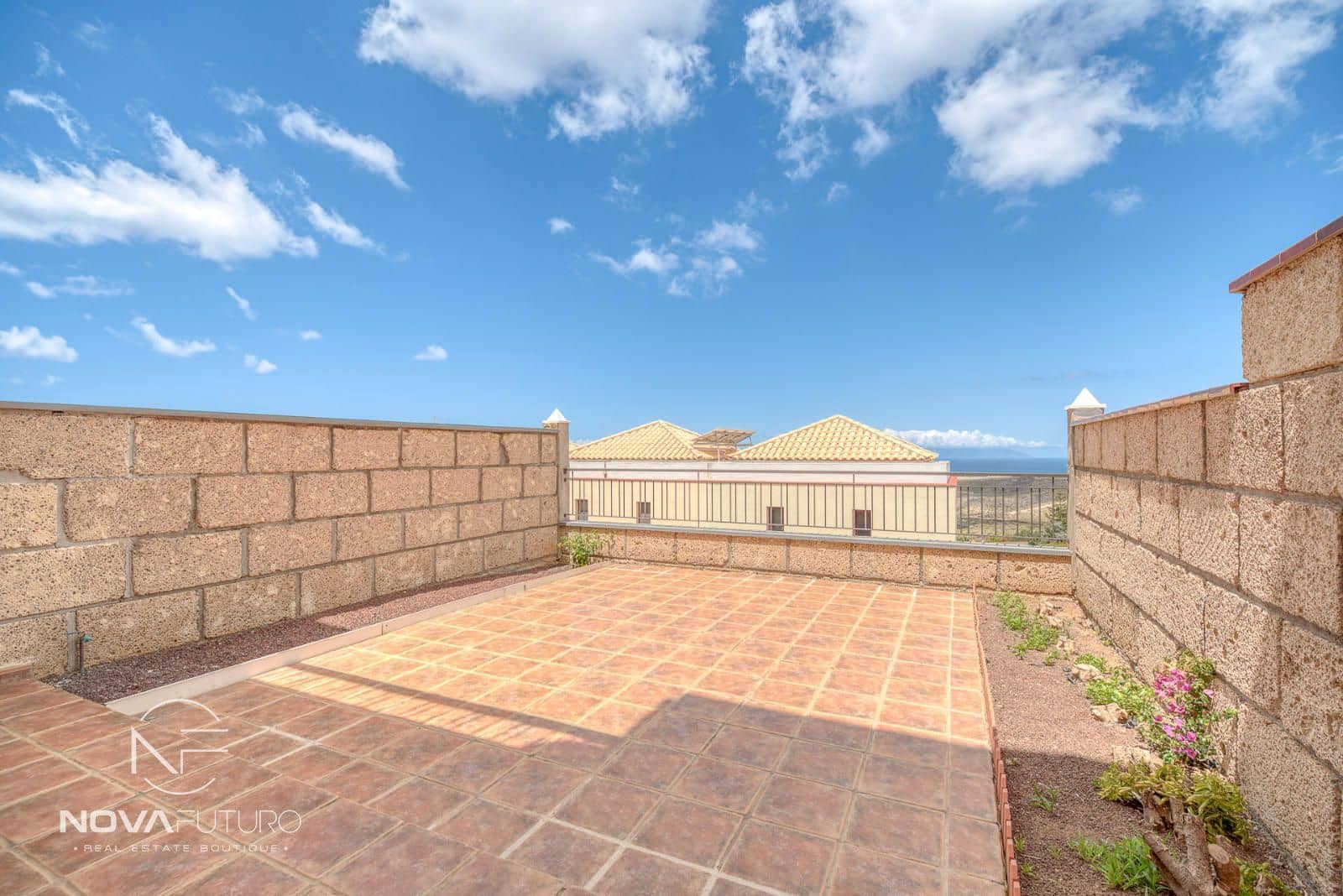 3 soveværelse Byhus til salg i Los Cristianos med garage - € 440.000 (Ref: 8989893)