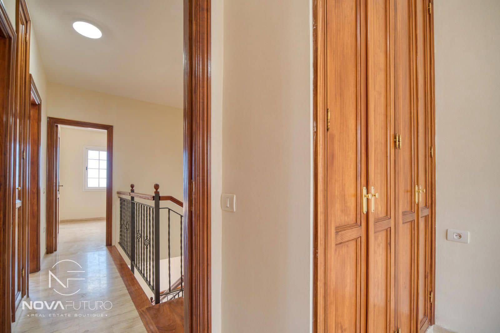 3 soveværelse Byhus til salg i Los Cristianos med garage - € 440.000 (Ref: 8989893)