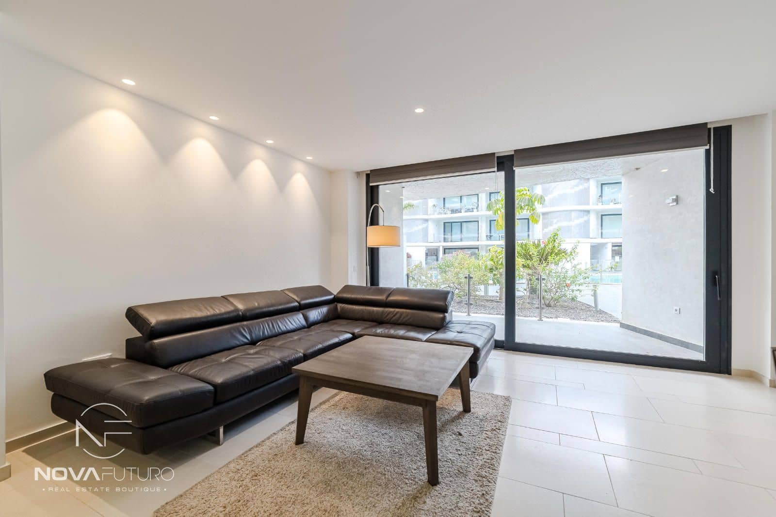 2 soverom Leilighet til salgs i Palm-Mar med svømmebasseng garasje - € 459 000 (Ref: 9232022)