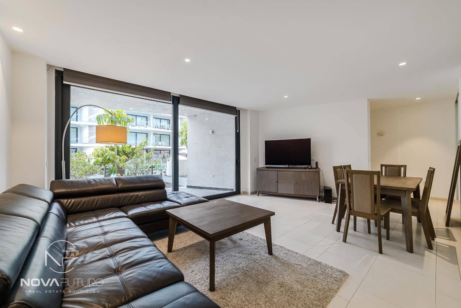 2 soverom Leilighet til salgs i Palm-Mar med svømmebasseng garasje - € 459 000 (Ref: 9232022)