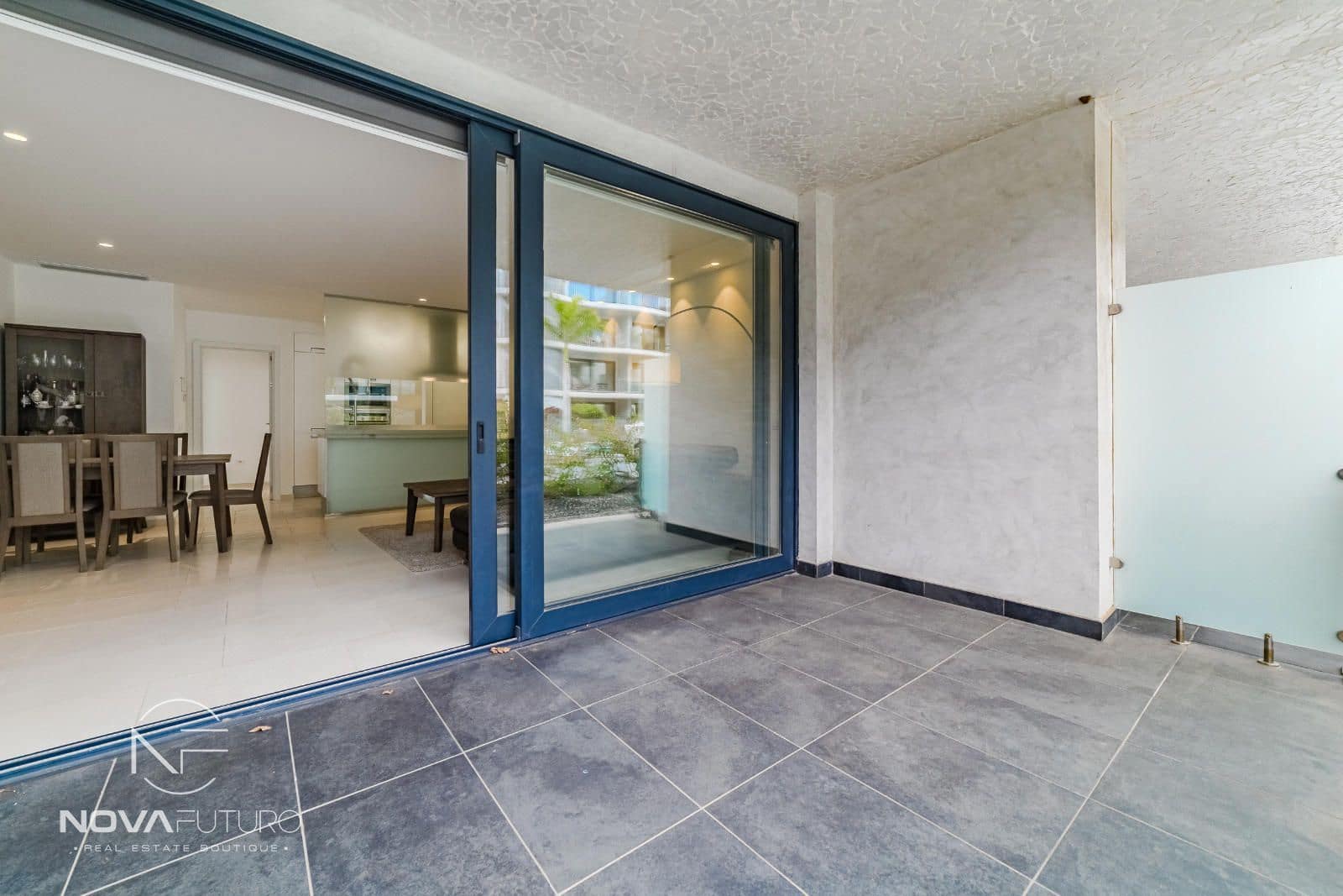 2 soverom Leilighet til salgs i Palm-Mar med svømmebasseng garasje - € 459 000 (Ref: 9232022)