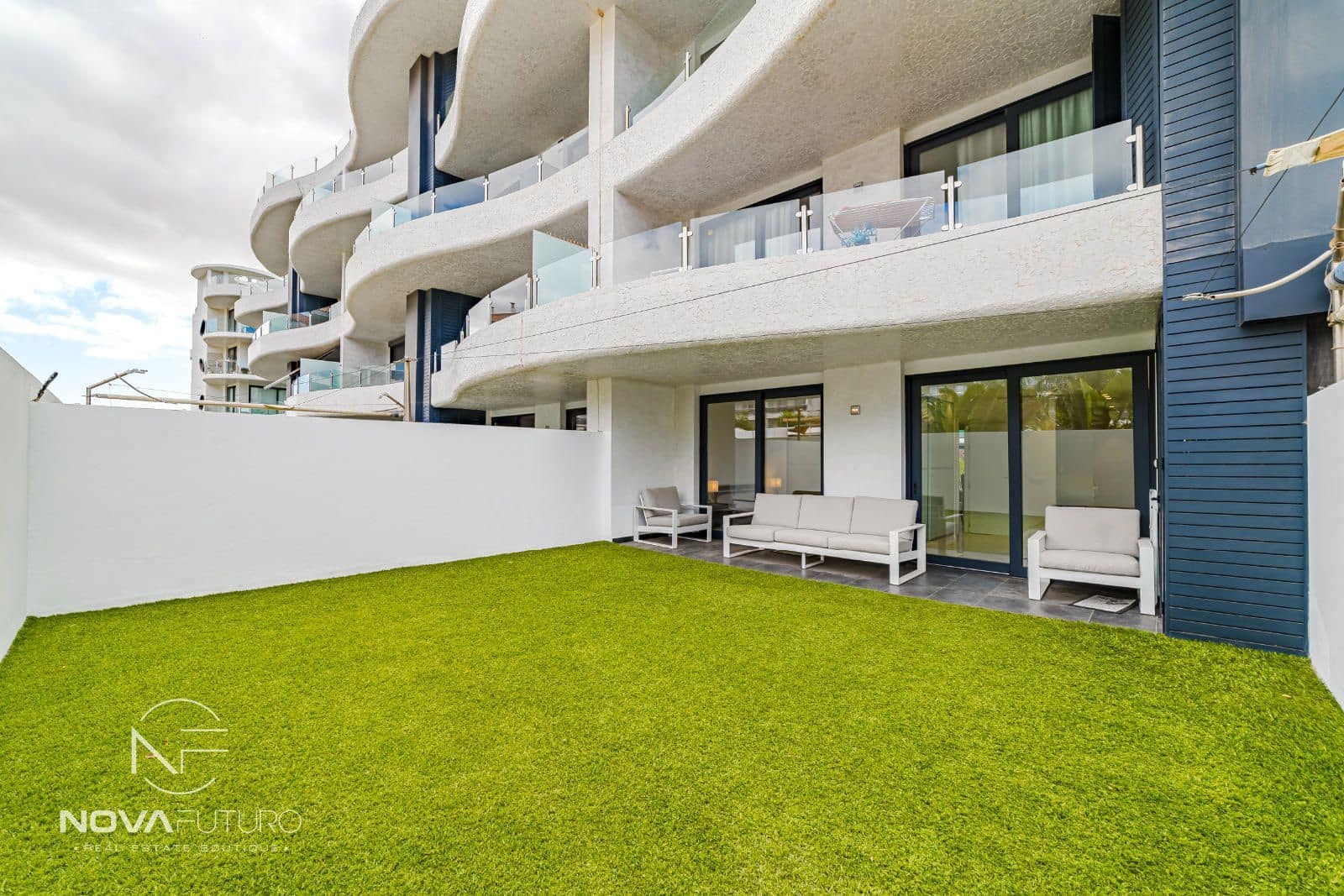 2 soverom Leilighet til salgs i Palm-Mar med svømmebasseng garasje - € 459 000 (Ref: 9232022)