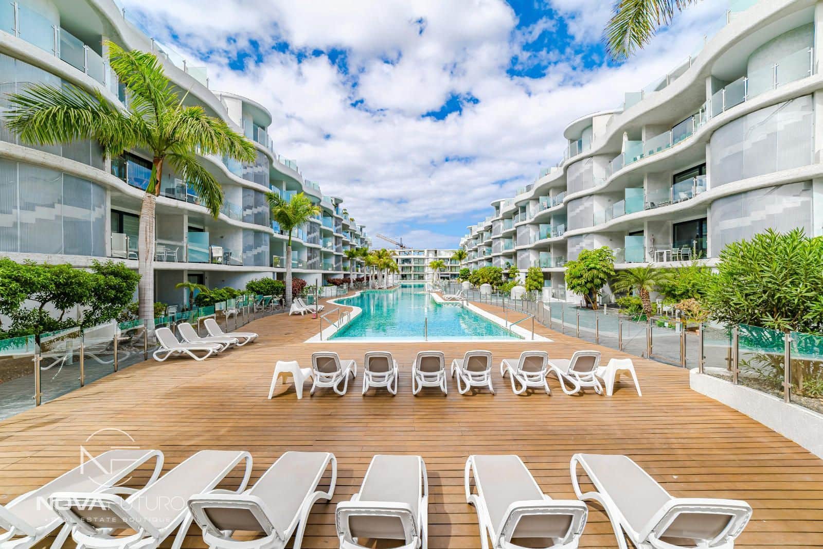 2 soverom Leilighet til salgs i Palm-Mar med svømmebasseng garasje - € 459 000 (Ref: 9232022)