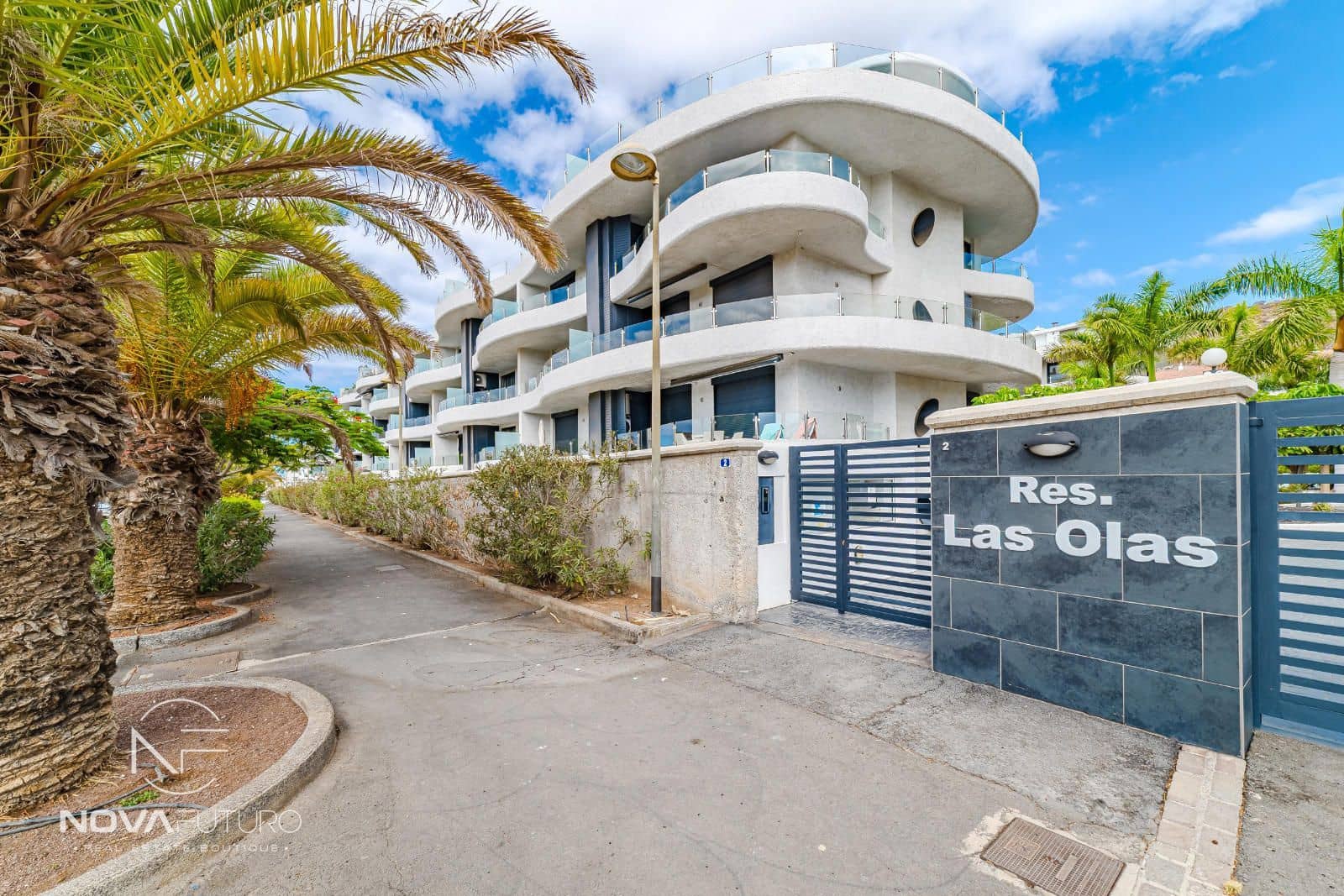 2 soverom Leilighet til salgs i Palm-Mar med svømmebasseng garasje - € 459 000 (Ref: 9232022)