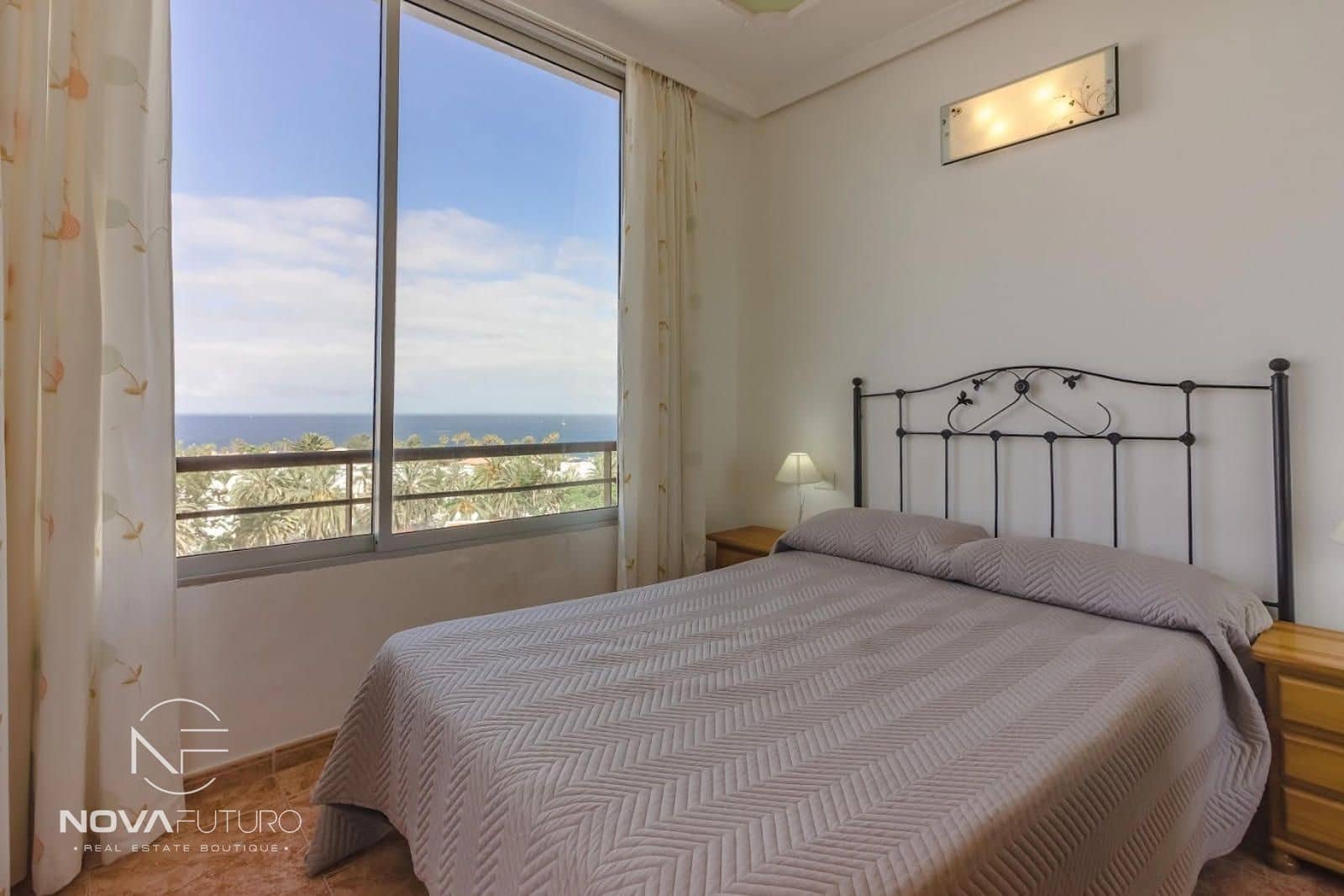 Piso de 1 habitación en Costa Adeje en venta - 295.000 € (Ref: 9626560)