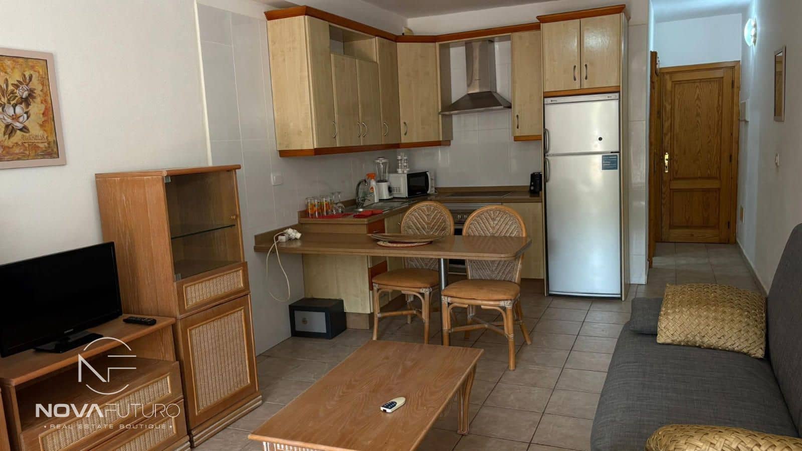 Flat for rent in Adeje - € 1,000 (Ref: 9734185)
