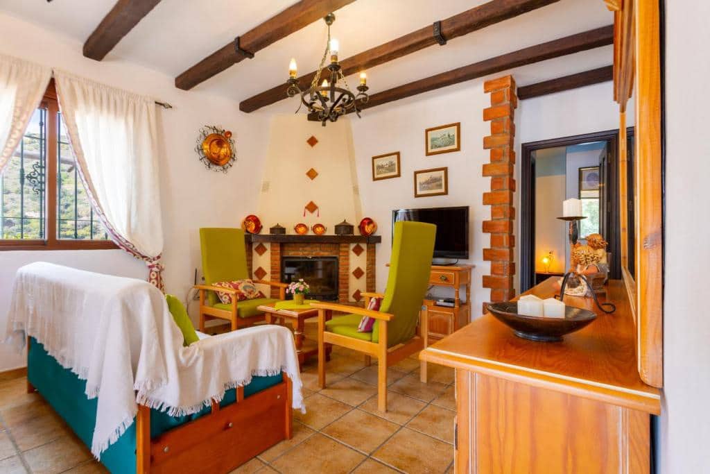 Finca/Country House for rent in Torrox with pool - € 1,600 (Ref: 10054411)