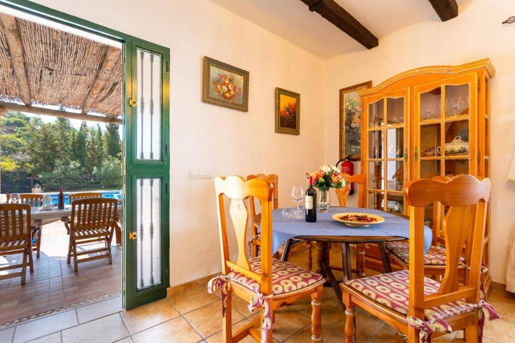 Finca/Country House for rent in Torrox with pool - € 1,600 (Ref: 10054411)