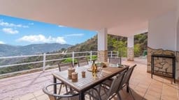 Finca/Herregård til leie i Sayalonga med svømmebasseng - € 1 400 (Ref: 10054416)