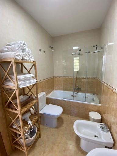 Finca/Herregård til leie i Sayalonga med svømmebasseng - € 1 400 (Ref: 10054416)